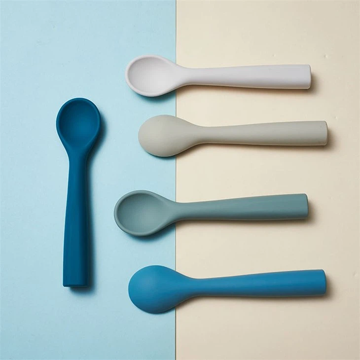 Silicone food spoon for children
